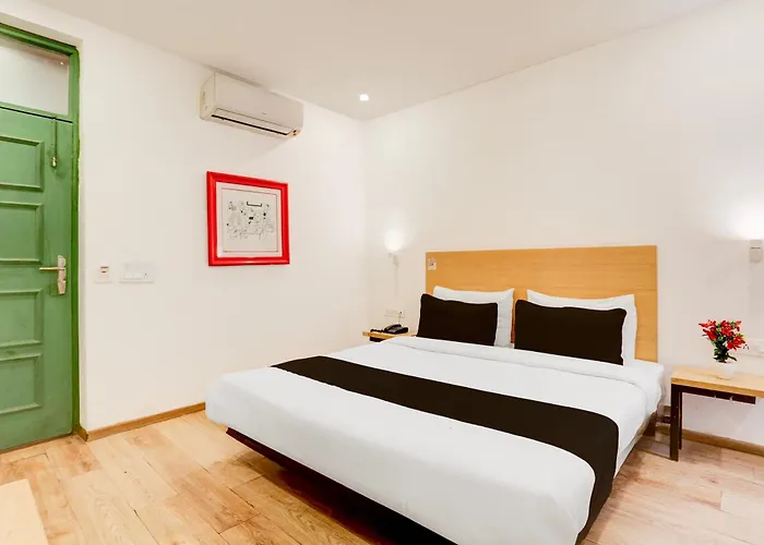 Super Townhouse Sector 64 Near Worldmark Gurugram Formerly Vero
