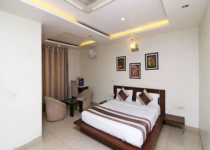 Oyo 15503 Corporate House