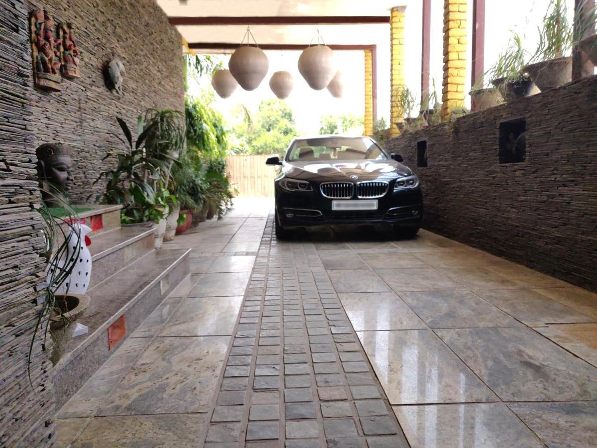 Hotel Aakritii Gurgaon