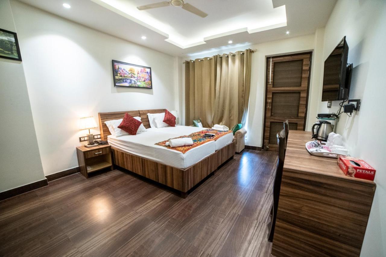 Saavi Golf Course 3* Gurgaon