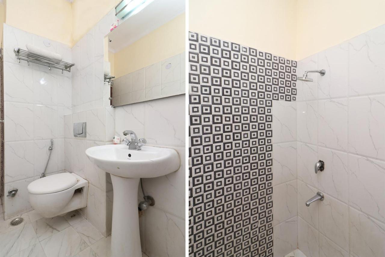 Oyo 26811 Moonlight Residency 3*