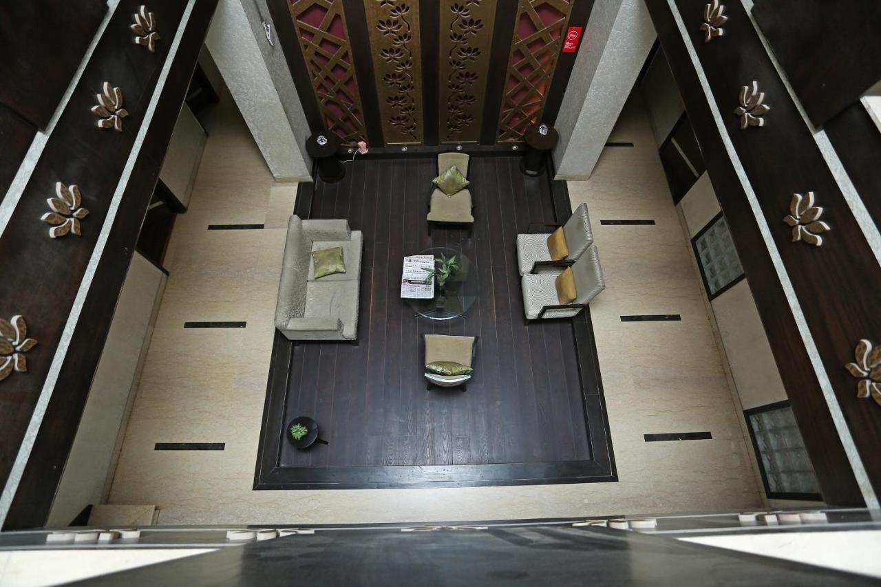 Oyo 386 Lotus Panache Hotel