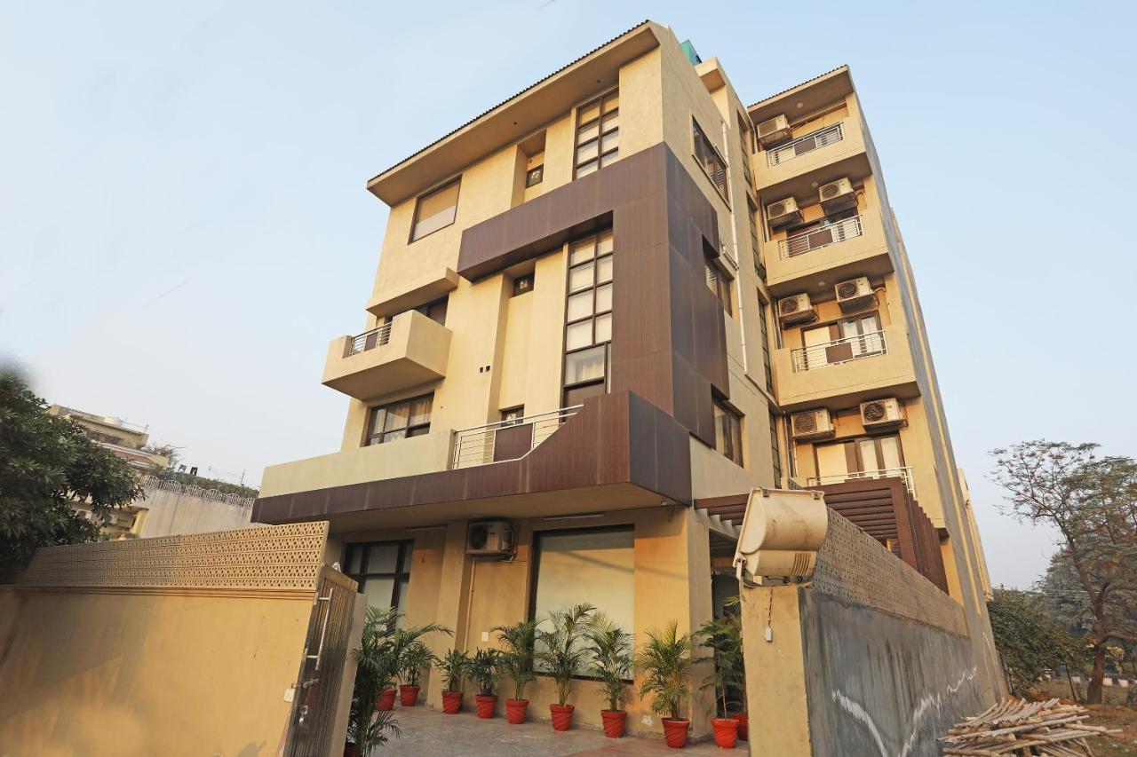 Hotel Capital O 11044 The Maaie Gurgaon