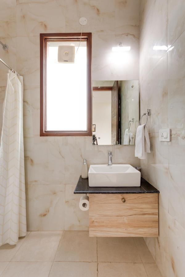 Apartment Hostie Eva Dreams - Private 2 Bhk Near Artemis, Medanta, Fortis Hospitals