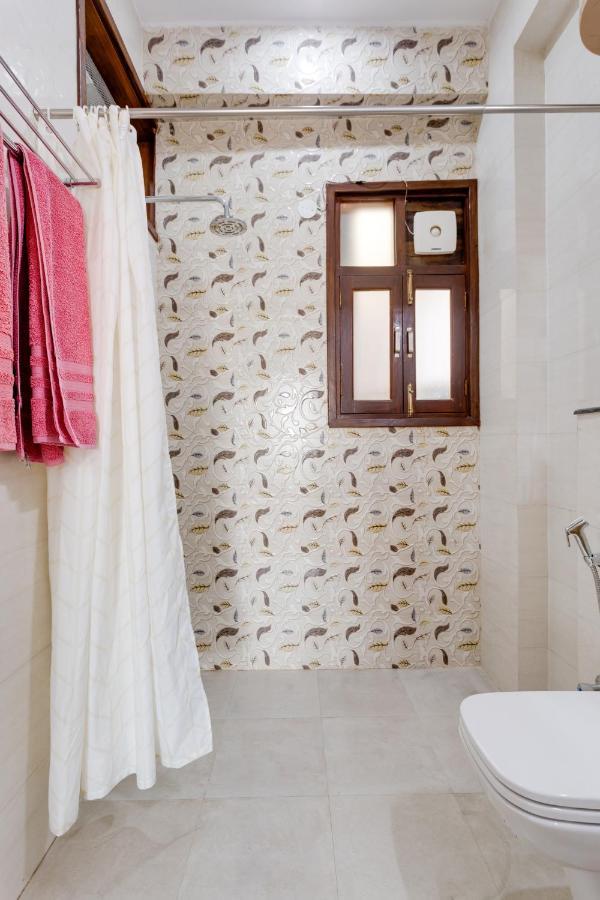 Hostie Eva Dreams - Private 2 Bhk Near Artemis, Medanta, Fortis Hospitals *