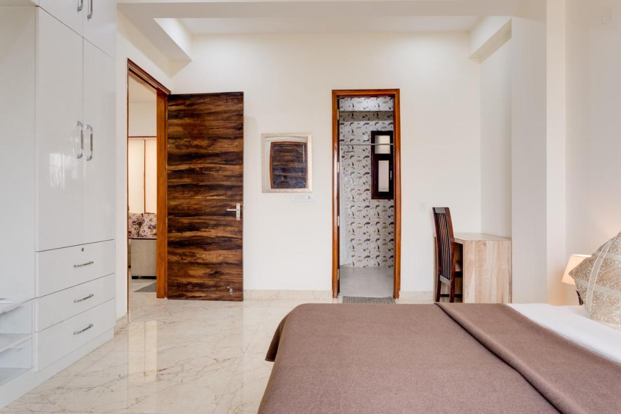 Apartment Hostie Eva Dreams - Private 2 Bhk Near Artemis, Medanta, Fortis Hospitals