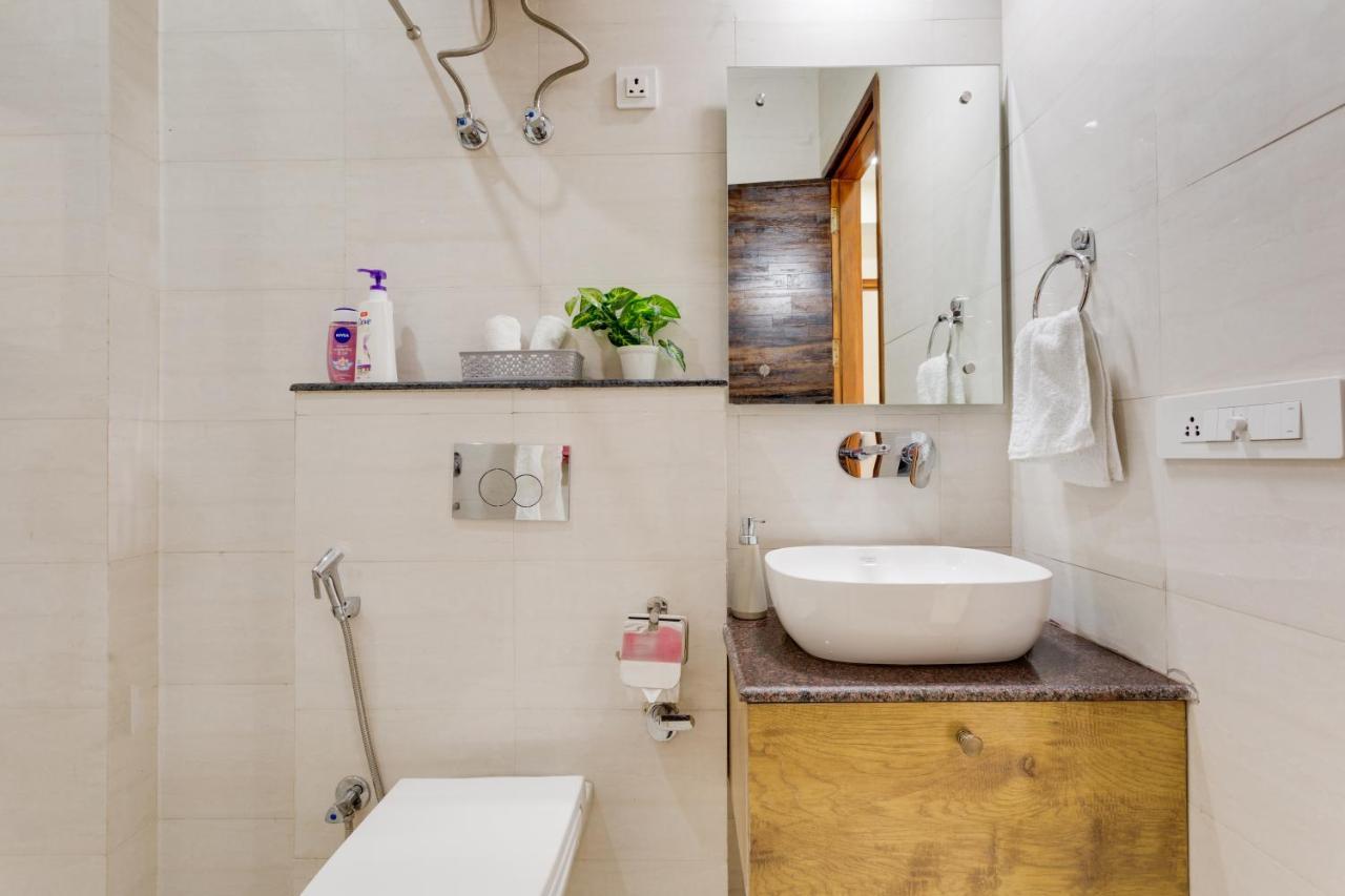 Hostie Eva Dreams - Private 2 Bhk Near Artemis, Medanta, Fortis Hospitals *