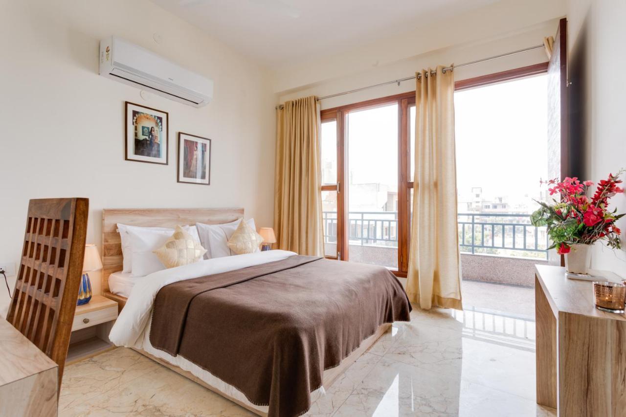 Hostie Eva Dreams - Private 2 Bhk Near Artemis, Medanta, Fortis Hospitals