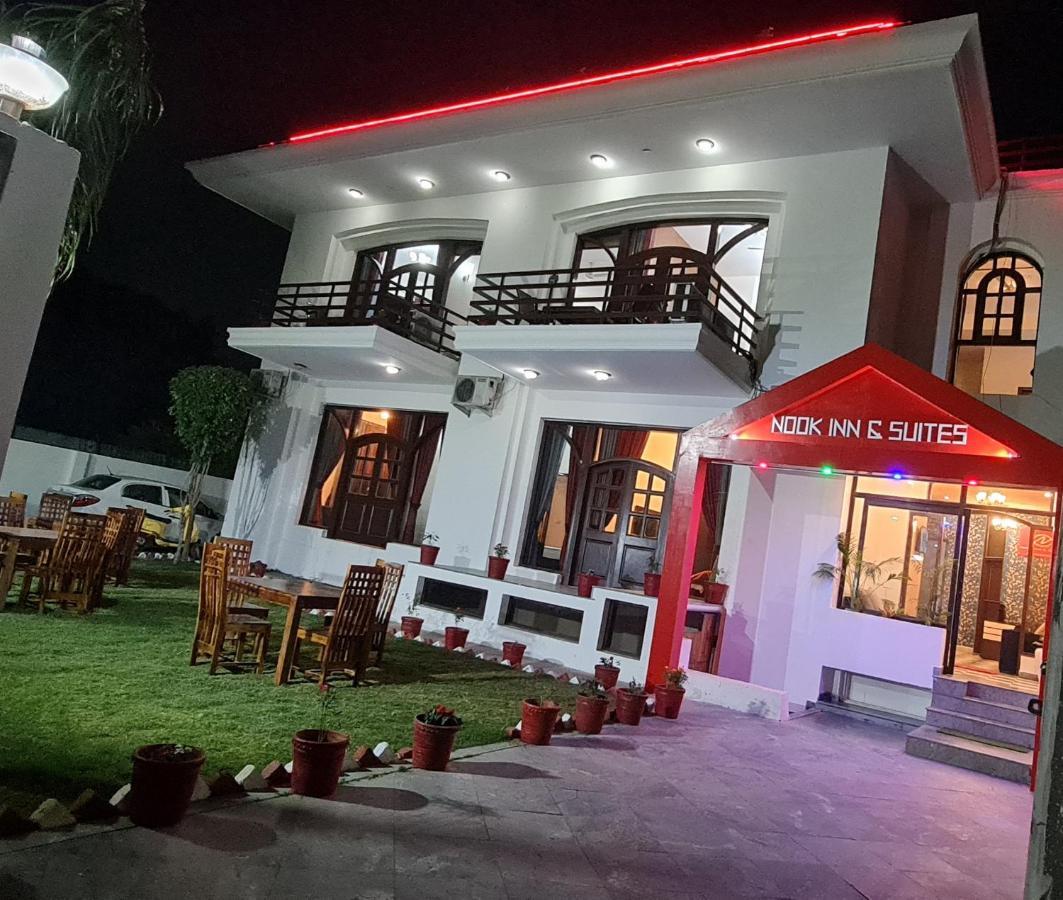 Hotel Nook & - Mg Road Metro Gurgaon