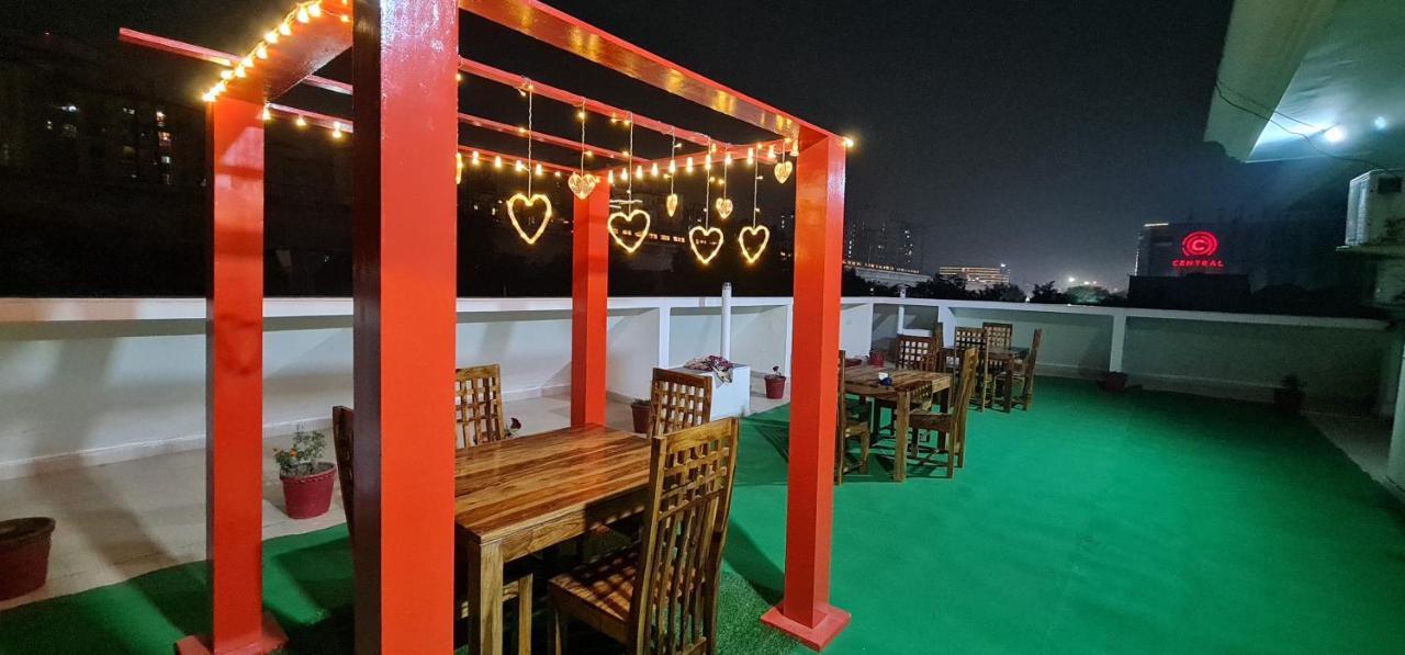 Nook & - Mg Road Metro Gurgaon