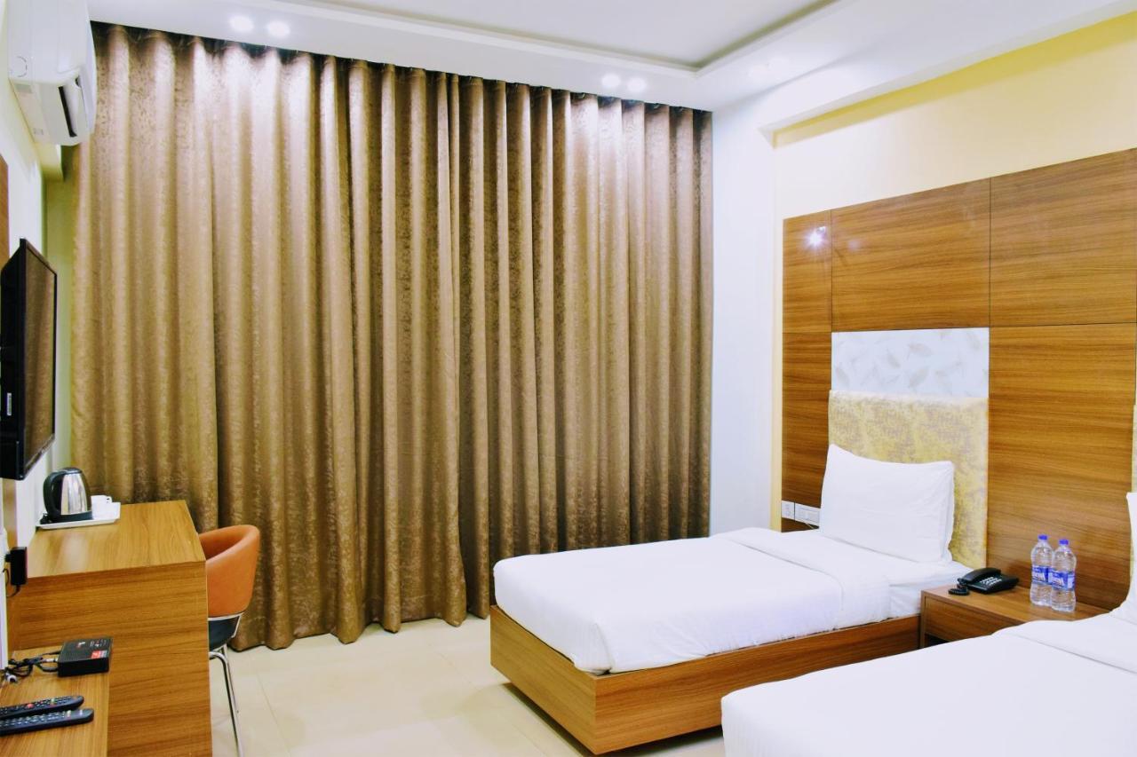 Hotel When In - Opposite To Artemis Hospital 3*