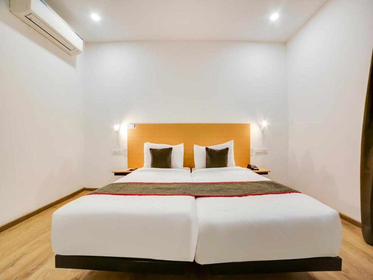 Flora Residency 3*