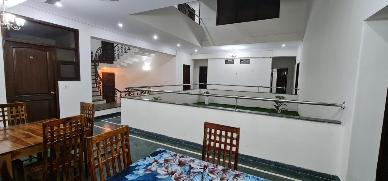 Hotel Nook & - Mg Road Metro 3*