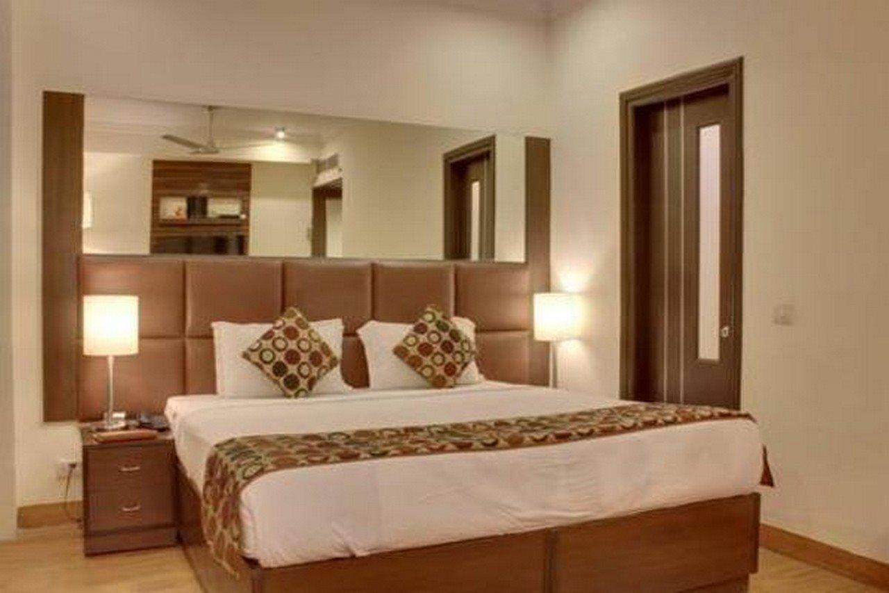 Oyo Cyber Guest house