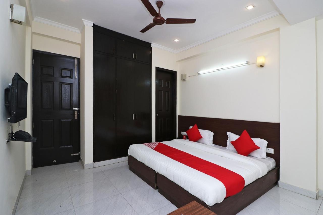 Oyo 15685 The Arjun World Hotel Gurgaon