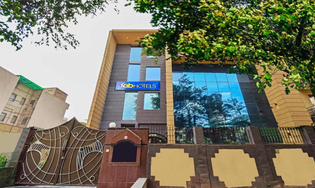 Fabhotel Corporate Square Hotel