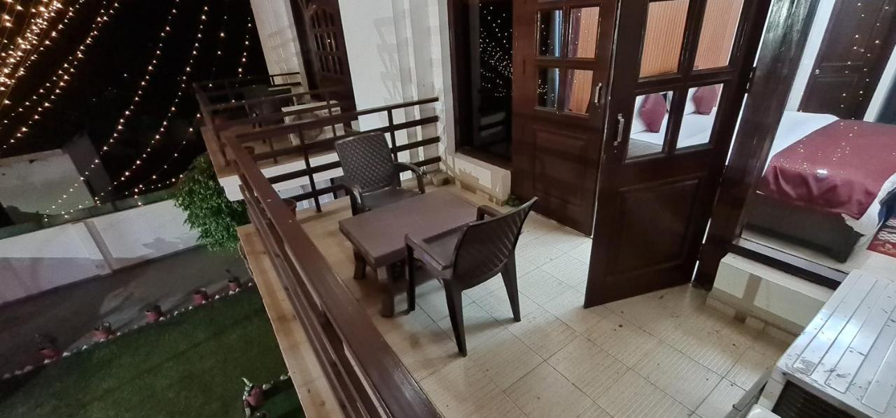Hotel Nook & - Mg Road Metro