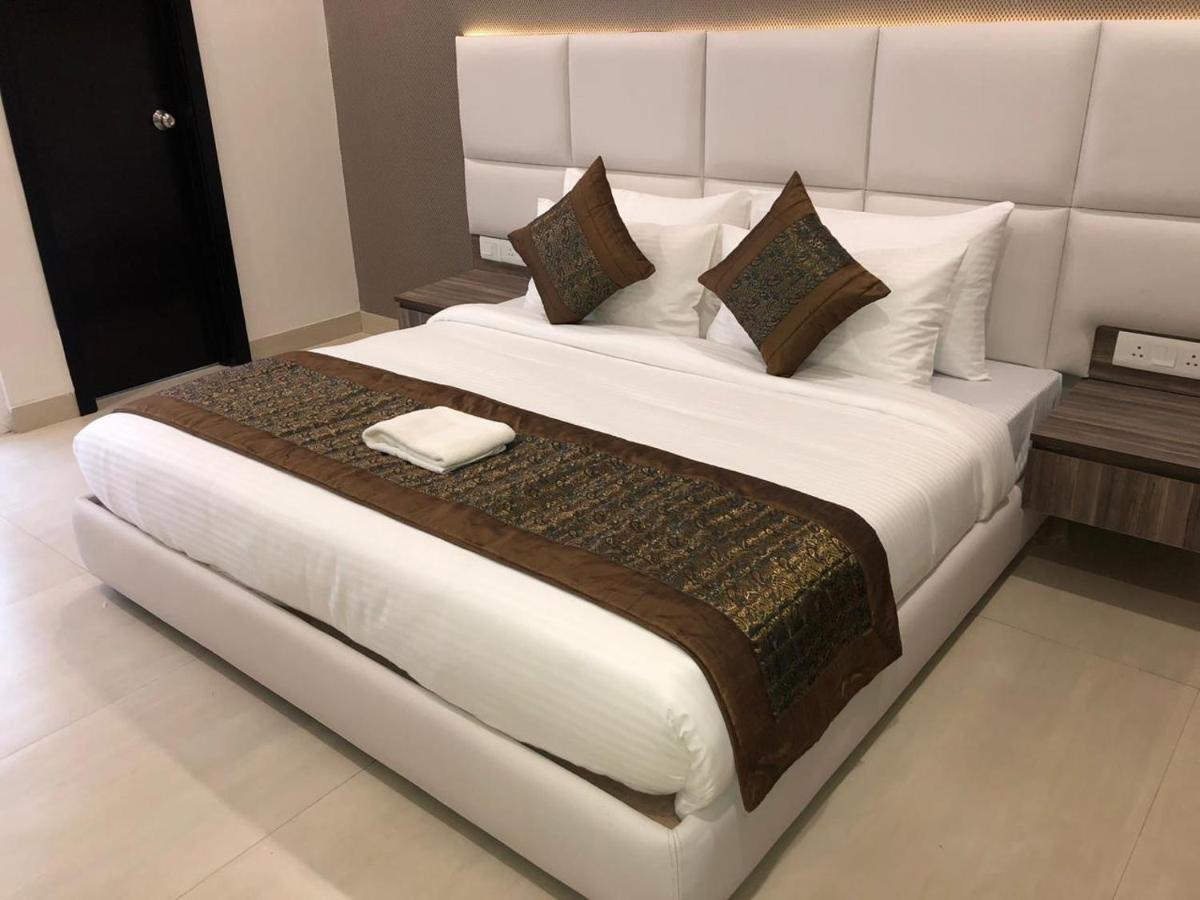 Mavens Hotel Gurgaon