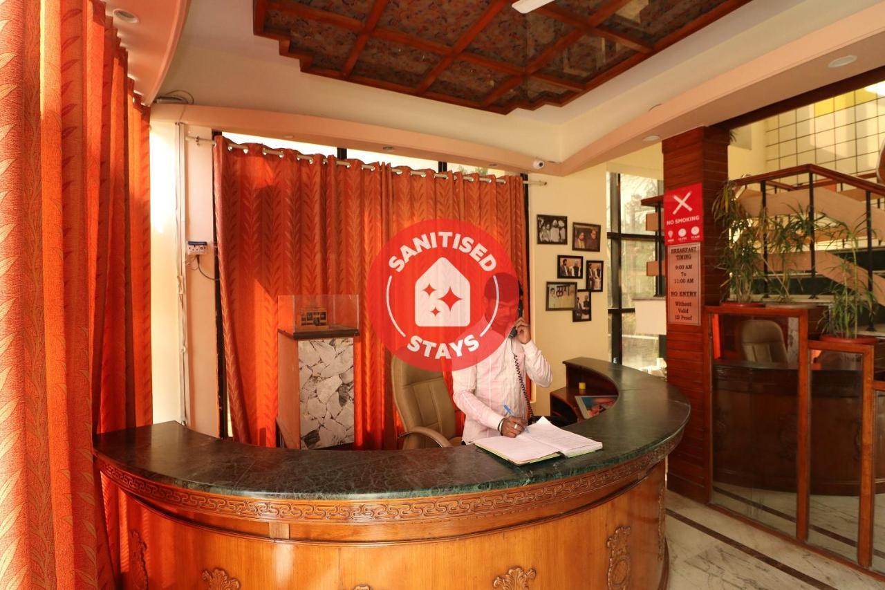 Oyo 26811 Moonlight Residency 3*