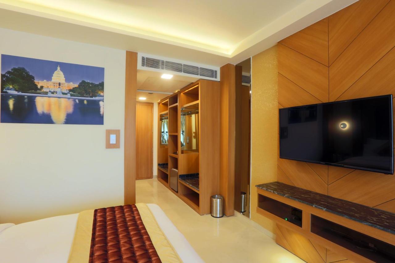 Hotel Omega - Central, Sec 45 Gurgaon