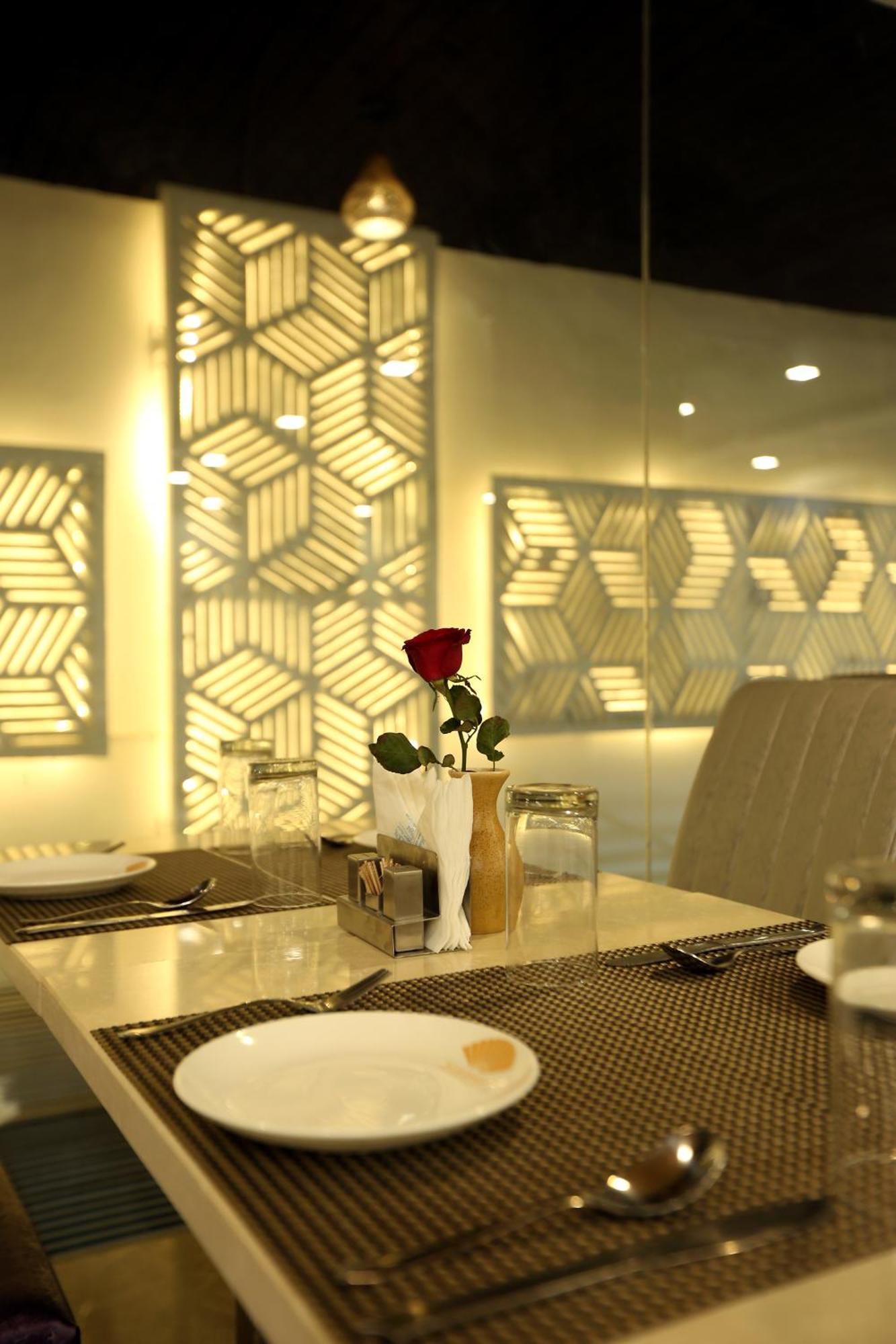 Omega - Central, Sec 45 Gurgaon