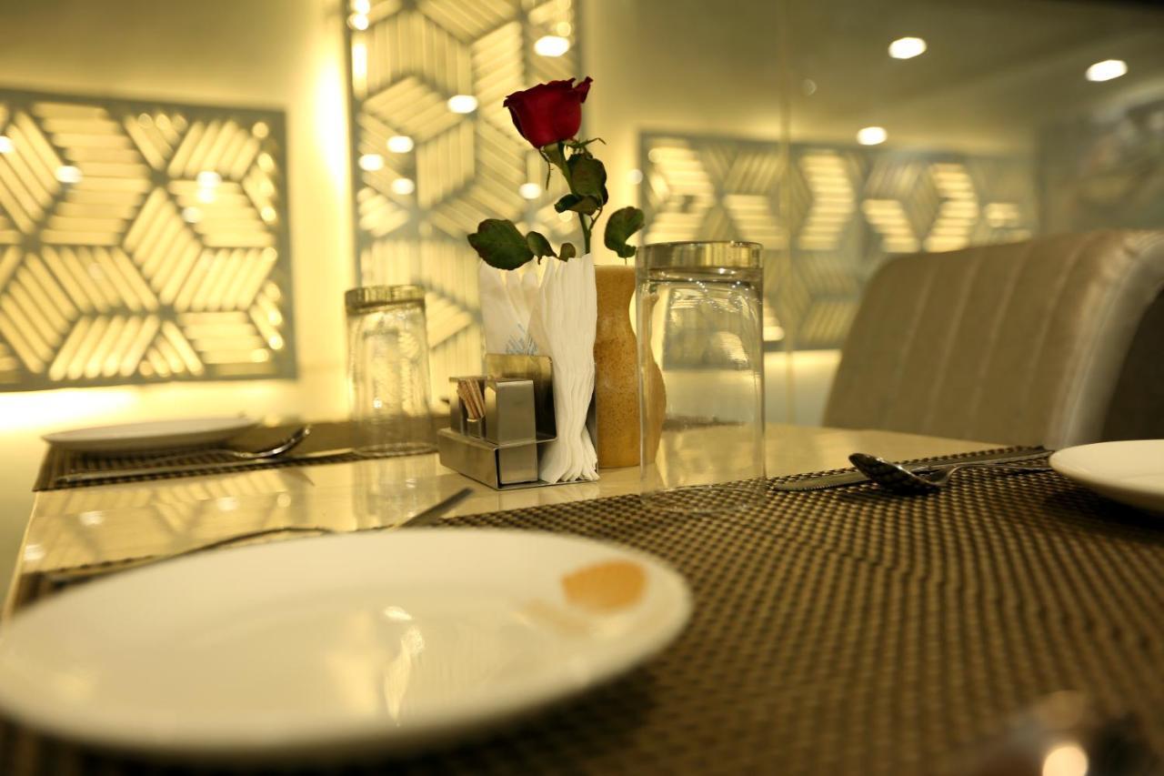 Omega - Central, Sec 45 4* Gurgaon