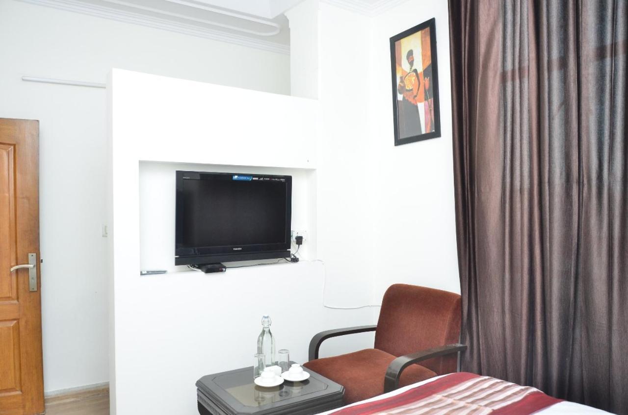 Hotel Ddr Residency