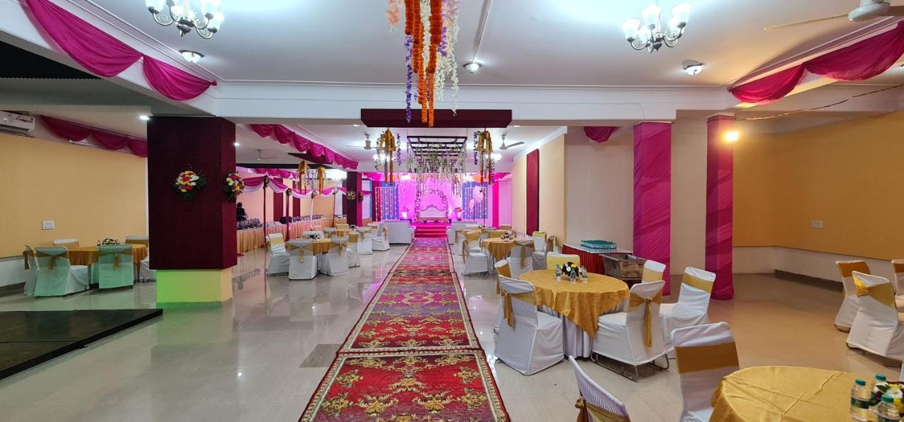 Nook & - Mg Road Metro Hotel