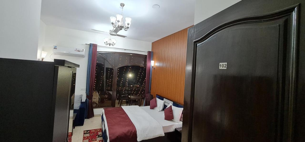Hotel Nook & - Mg Road Metro