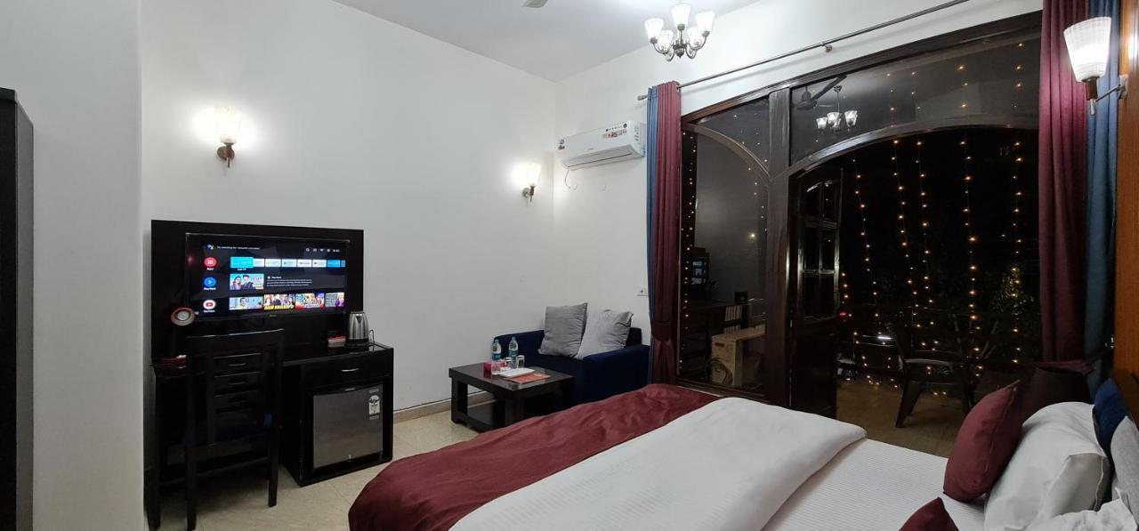 Nook & - Mg Road Metro Hotel