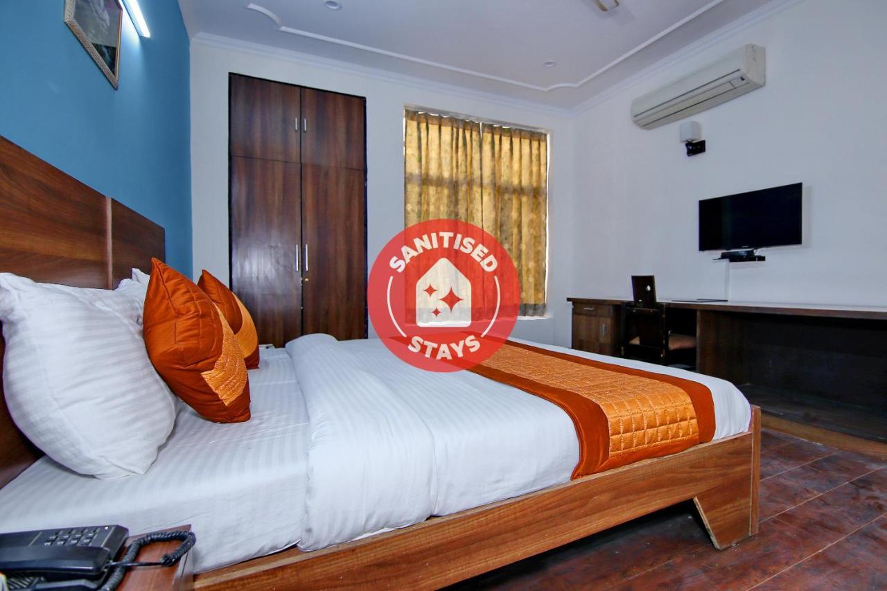 Oyo 13051 Alarians Hotel