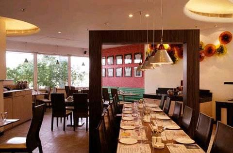 Hotel Lemon Tree Premier 1, Gurugram 4*
