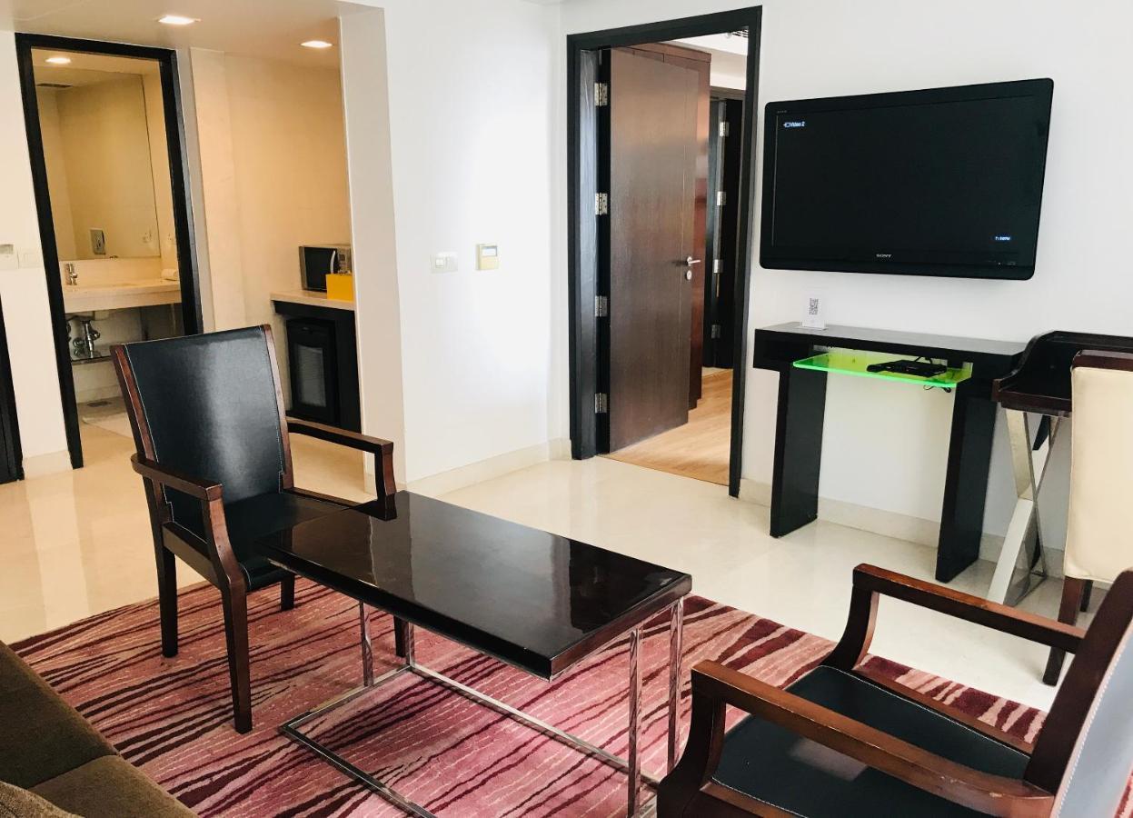 Golden Tulip Centre Hotel 4*