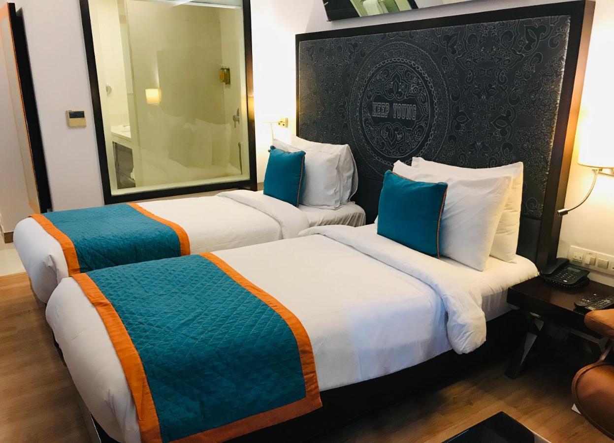 Golden Tulip Centre 4*