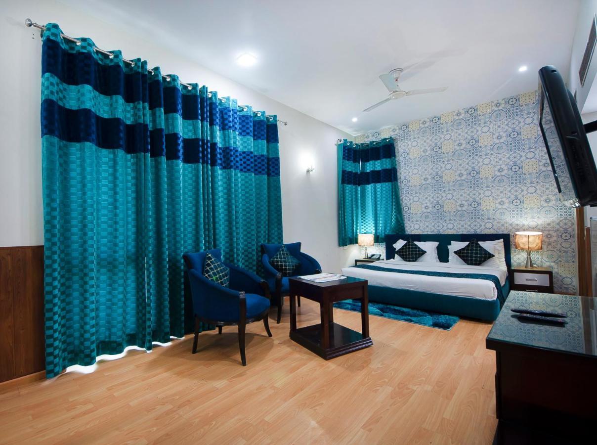 Imperial Huda * Gurgaon