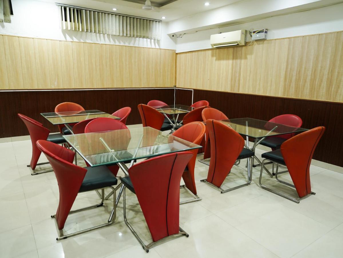 Hotel Lime Tree Sushant Lok Sector 29 Next To Iffco Chowk Metro 3*