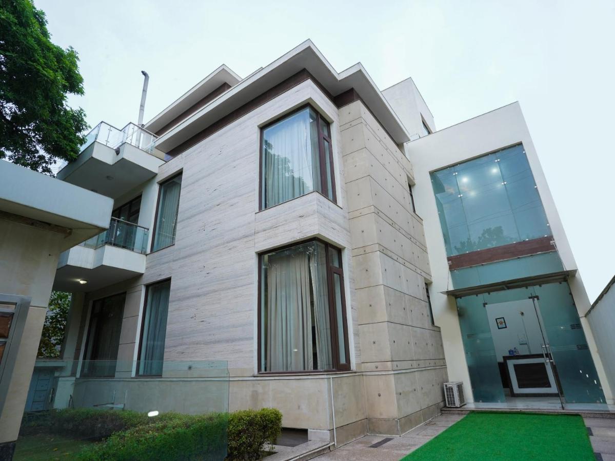 Lime Tree Sushant Lok Sector 29 Next To Iffco Chowk Metro 3* Gurgaon