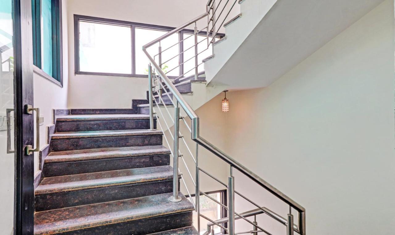 Itsy By Treebo - Aayu Residency Hotel Gurgaon