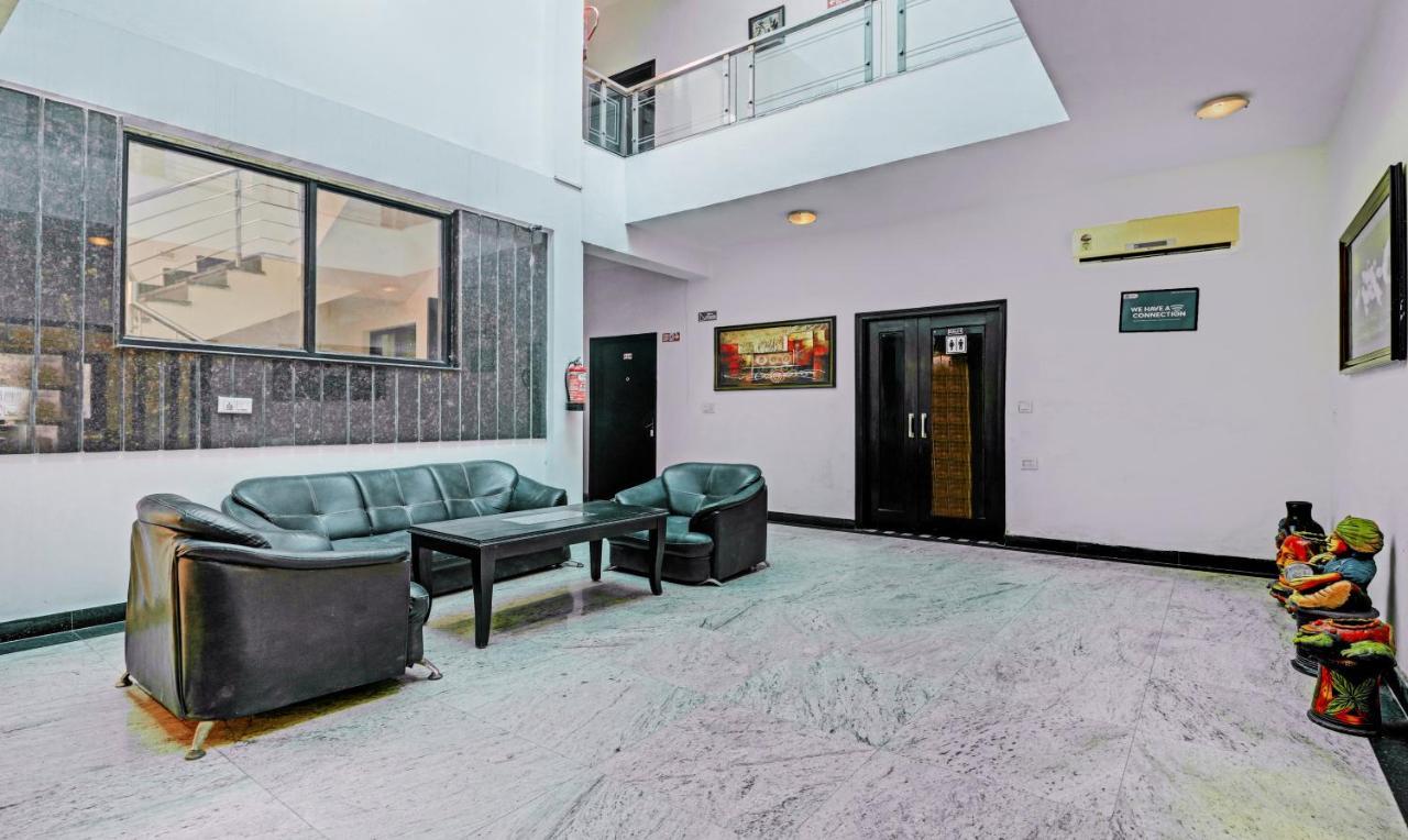 Itsy By Treebo - Aayu Residency 3* Gurgaon