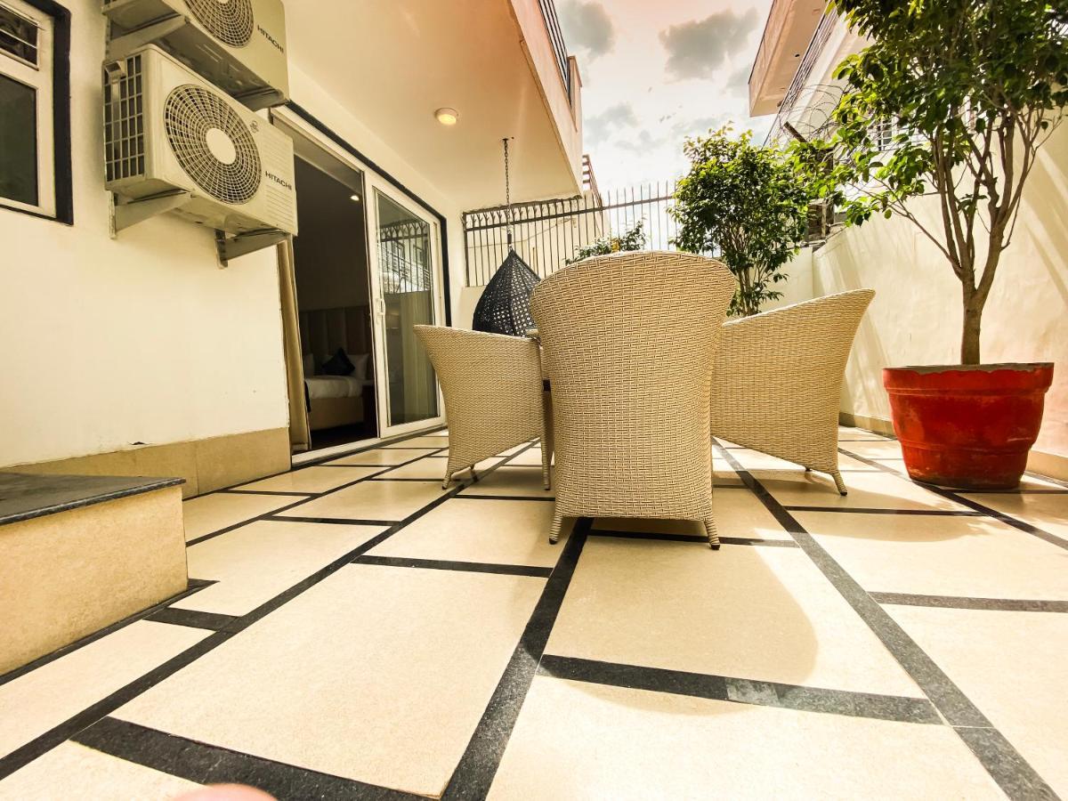 Sky Hotel 3*