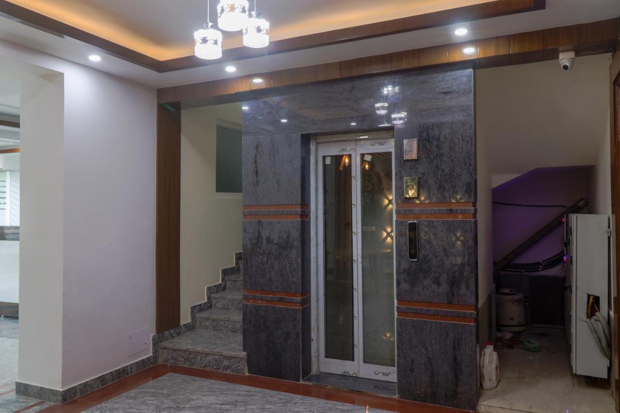 Hotel Fabhotel Star Corporate 3*
