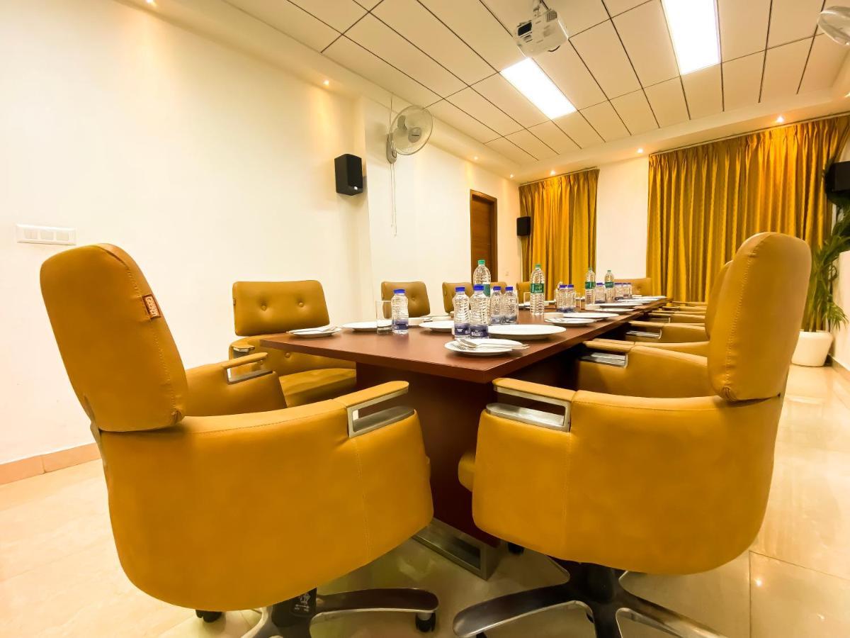 Hotel Sky Gurgaon