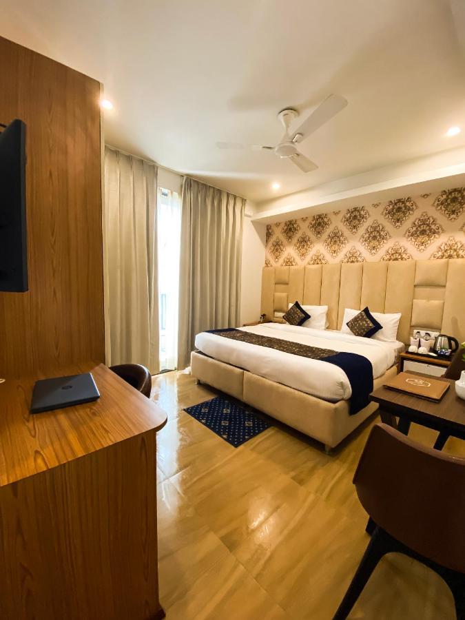Sky Hotel Gurgaon