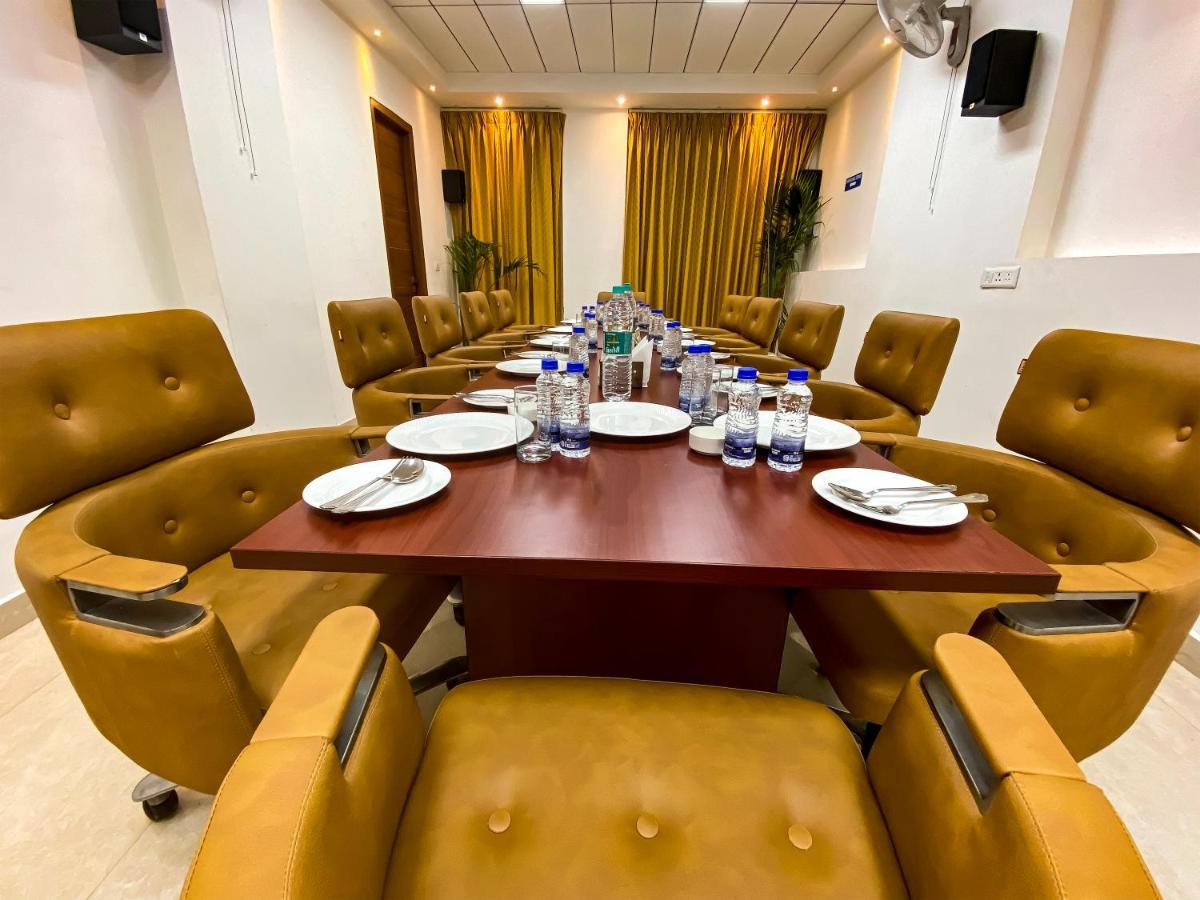 Hotel Sky Gurgaon