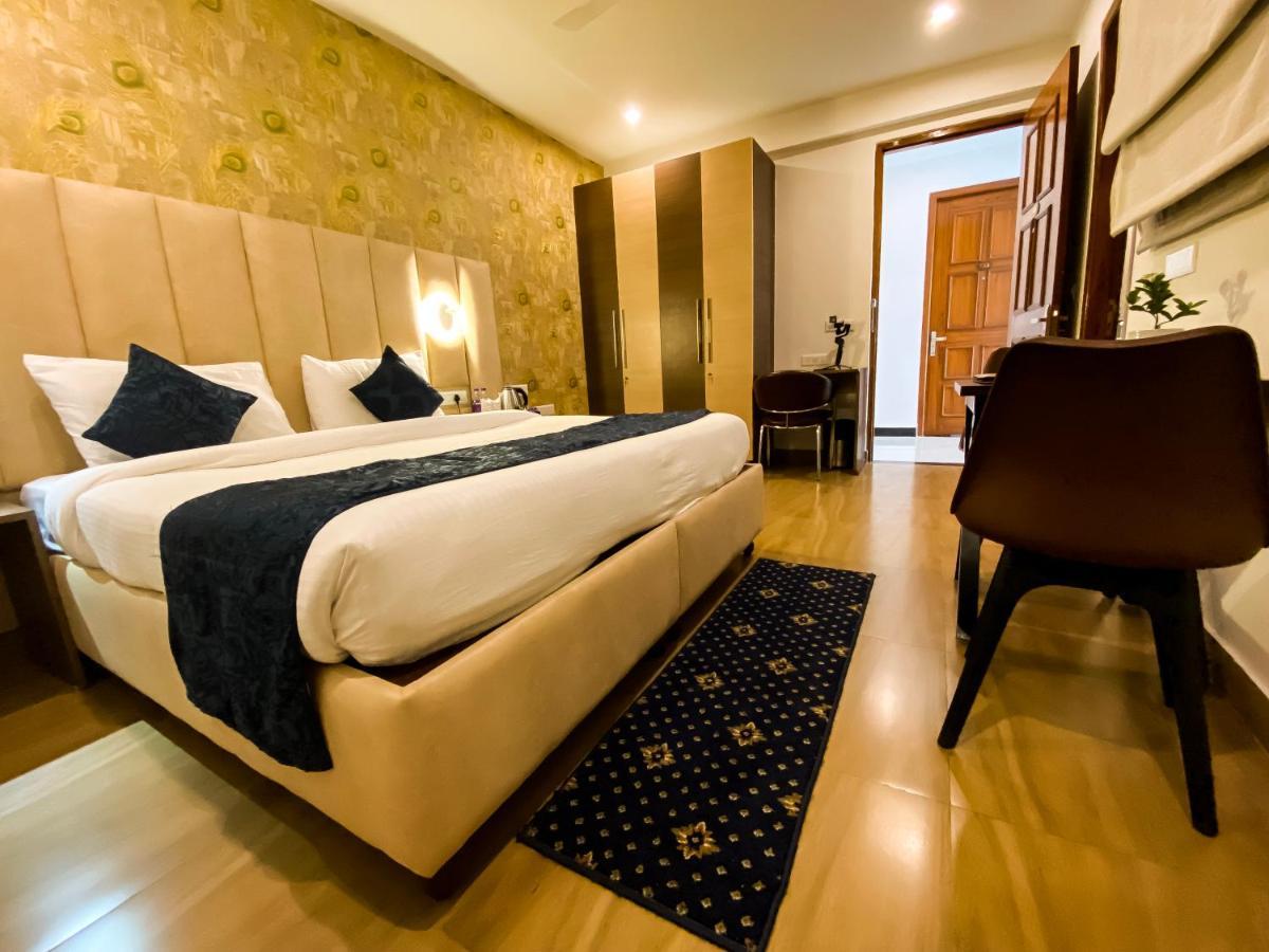 Sky 3* Gurgaon
