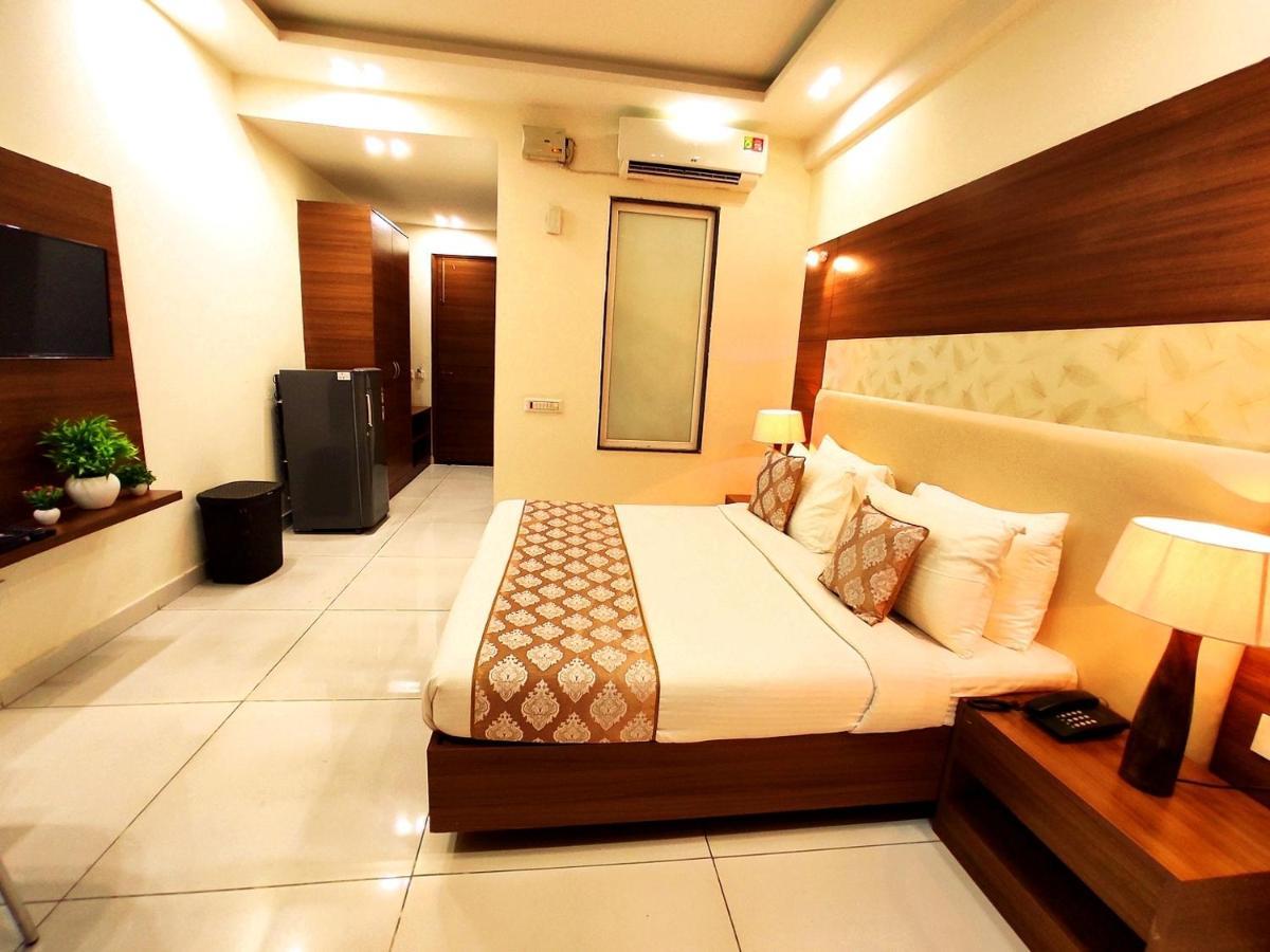 When In - Opposite To Artemis Hospital Hotel