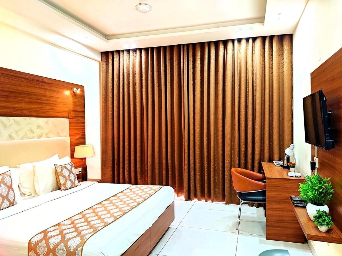 Hotel When In - Opposite To Artemis Hospital 3*