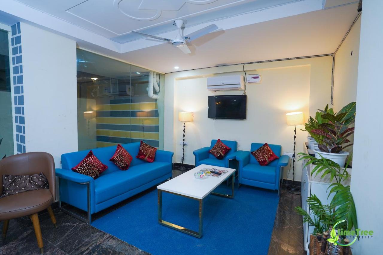 Hotel Lime Tree Near 32nd Avenue Sector 29 3*