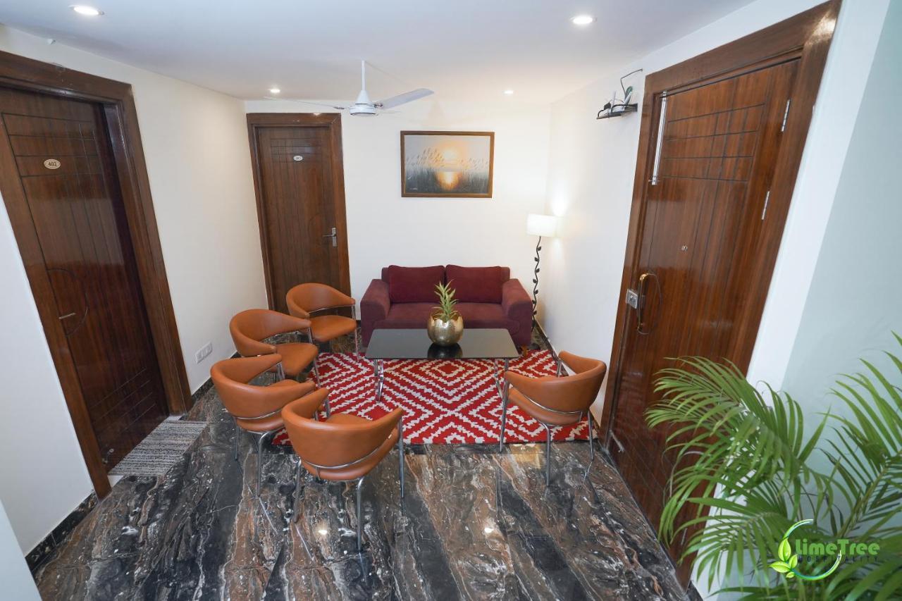 Hotel Lime Tree Near 32nd Avenue Sector 29 3*