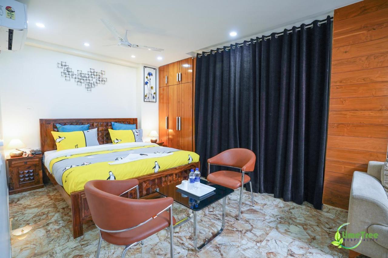 Lime Tree Near 32nd Avenue Sector 29 Hotel 3*